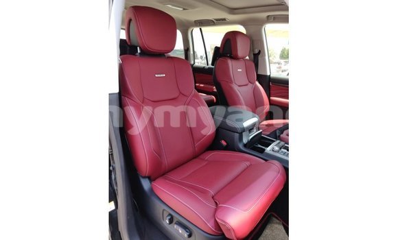 Buy Import Toyota Land Cruiser Black Car in Import - Dubai in Ayeyarwady Buy Import Toyota Land Cruiser Black Car in Import - Dubai in Ayeyarwady