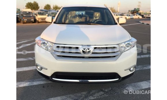 Buy Import Toyota Highlander White Car in Import - Dubai in Ayeyarwady Buy Import Toyota Highlander White Car in Import - Dubai in Ayeyarwady