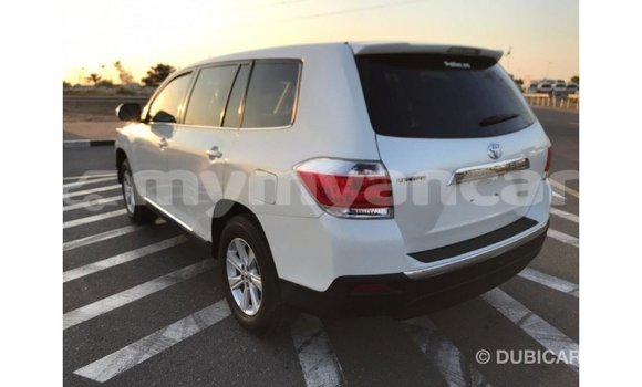 Buy Import Toyota Highlander White Car in Import - Dubai in Ayeyarwady Buy Import Toyota Highlander White Car in Import - Dubai in Ayeyarwady