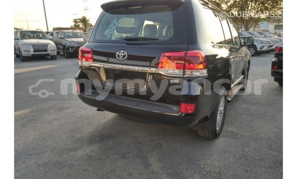 Buy Import Toyota Land Cruiser Black Car in Import - Dubai in Ayeyarwady Buy Import Toyota Land Cruiser Black Car in Import - Dubai in Ayeyarwady