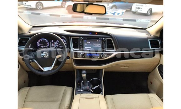 Buy Import Toyota Highlander Other Car in Import - Dubai in Ayeyarwady Buy Import Toyota Highlander Other Car in Import - Dubai in Ayeyarwady