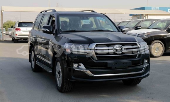 Buy Import Toyota Land Cruiser Black Car in Import - Dubai in Ayeyarwady Buy Import Toyota Land Cruiser Black Car in Import - Dubai in Ayeyarwady