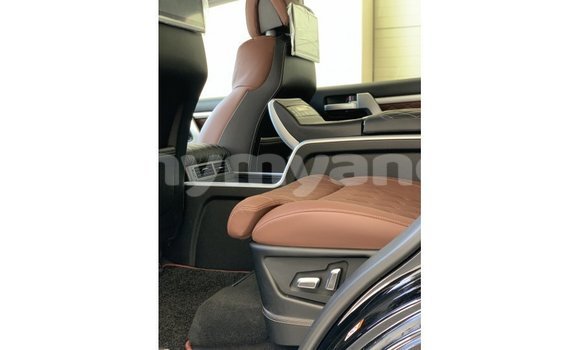 Buy Import Toyota Land Cruiser Black Car in Import - Dubai in Ayeyarwady Buy Import Toyota Land Cruiser Black Car in Import - Dubai in Ayeyarwady