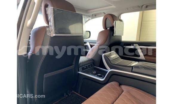 Buy Import Toyota Land Cruiser Black Car in Import - Dubai in Ayeyarwady Buy Import Toyota Land Cruiser Black Car in Import - Dubai in Ayeyarwady