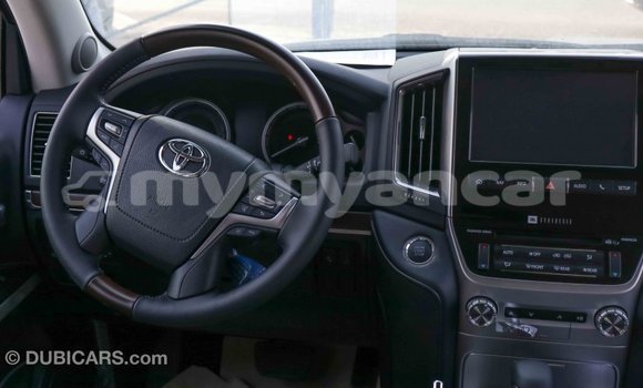 Buy Import Toyota Land Cruiser Black Car in Import - Dubai in Ayeyarwady Buy Import Toyota Land Cruiser Black Car in Import - Dubai in Ayeyarwady