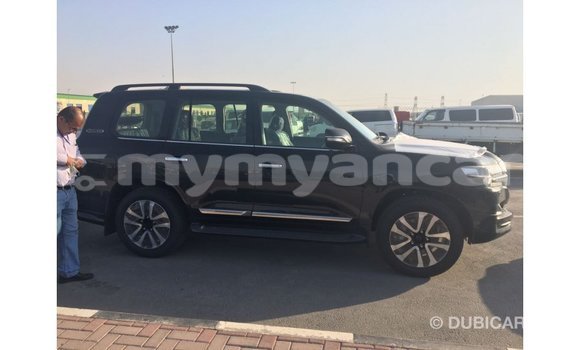 Buy Import Toyota Land Cruiser Black Car in Import - Dubai in Ayeyarwady Buy Import Toyota Land Cruiser Black Car in Import - Dubai in Ayeyarwady