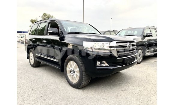 Buy Import Toyota Land Cruiser Black Car in Import - Dubai in Ayeyarwady Buy Import Toyota Land Cruiser Black Car in Import - Dubai in Ayeyarwady