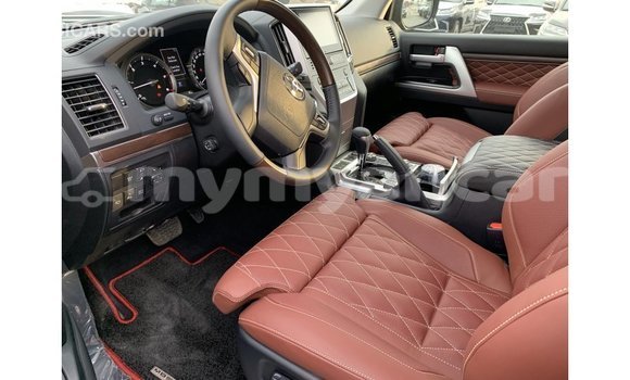 Buy Import Toyota Land Cruiser Black Car in Import - Dubai in Ayeyarwady Buy Import Toyota Land Cruiser Black Car in Import - Dubai in Ayeyarwady