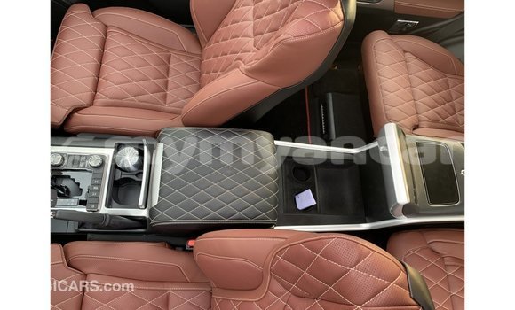 Buy Import Toyota Land Cruiser Black Car in Import - Dubai in Ayeyarwady Buy Import Toyota Land Cruiser Black Car in Import - Dubai in Ayeyarwady