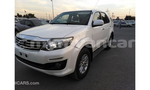 Acheter Import Voiture Toyota Fortuner Blanc à Import - Dubai, #<Region:0x000000000c5121b8> Acheter Import Voiture Toyota Fortuner Blanc à Import - Dubai, #<Region:0x000000000c5121b8>