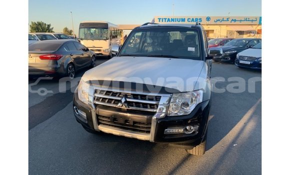 Buy Import Mitsubishi Pajero Black Car in Import - Dubai in Ayeyarwady Buy Import Mitsubishi Pajero Black Car in Import - Dubai in Ayeyarwady