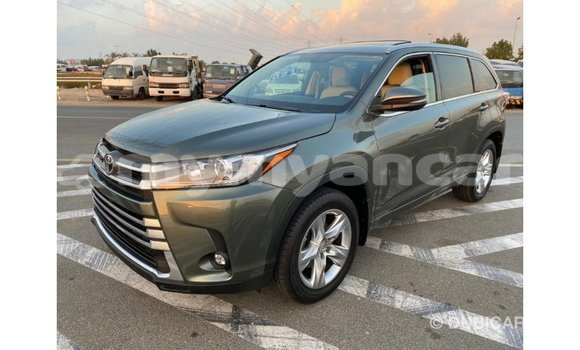 Acheter Import Voiture Toyota Highlander Vert à Import - Dubai, #<Region:0x000000000c5121b8> Acheter Import Voiture Toyota Highlander Vert à Import - Dubai, #<Region:0x000000000c5121b8>
