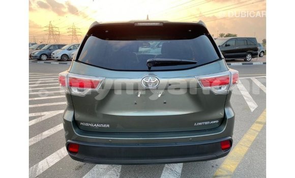 Acheter Import Voiture Toyota Highlander Vert à Import - Dubai, #<Region:0x000000000c5121b8> Acheter Import Voiture Toyota Highlander Vert à Import - Dubai, #<Region:0x000000000c5121b8>
