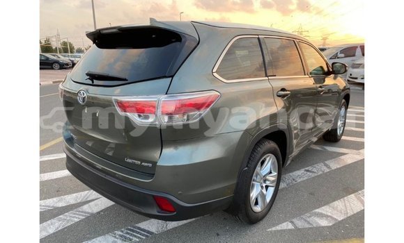 Acheter Import Voiture Toyota Highlander Vert à Import - Dubai, #<Region:0x000000000c5121b8> Acheter Import Voiture Toyota Highlander Vert à Import - Dubai, #<Region:0x000000000c5121b8>