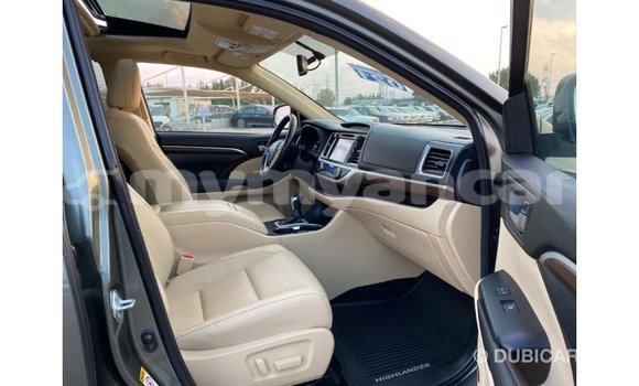 Acheter Import Voiture Toyota Highlander Vert à Import - Dubai, #<Region:0x000000000c5121b8> Acheter Import Voiture Toyota Highlander Vert à Import - Dubai, #<Region:0x000000000c5121b8>