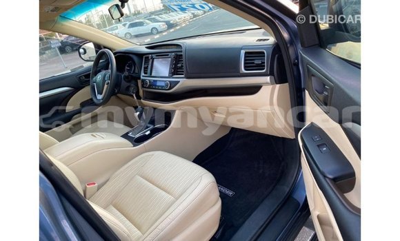 Buy Import Toyota Highlander Blue Car in Import - Dubai in Ayeyarwady Buy Import Toyota Highlander Blue Car in Import - Dubai in Ayeyarwady