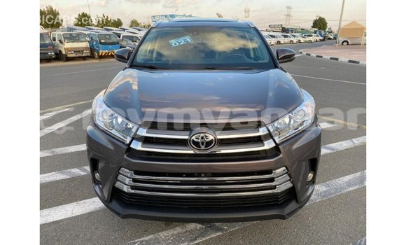Buy Import Toyota Highlander Other Car in Import - Dubai in Ayeyarwady Buy Import Toyota Highlander Other Car in Import - Dubai in Ayeyarwady