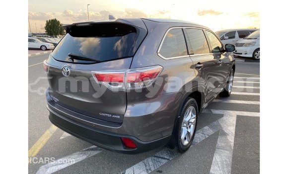 Buy Import Toyota Highlander Other Car in Import - Dubai in Ayeyarwady Buy Import Toyota Highlander Other Car in Import - Dubai in Ayeyarwady