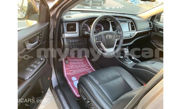 Buy Import Toyota Highlander Other Car in Import - Dubai in Ayeyarwady Buy Import Toyota Highlander Other Car in Import - Dubai in Ayeyarwady