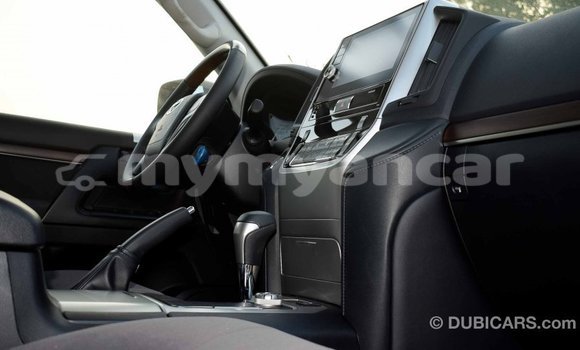 Buy Import Toyota Land Cruiser White Car in Import - Dubai in Ayeyarwady Buy Import Toyota Land Cruiser White Car in Import - Dubai in Ayeyarwady