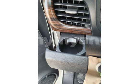 Buy Import Toyota Hilux White Car in Import - Dubai in Ayeyarwady Buy Import Toyota Hilux White Car in Import - Dubai in Ayeyarwady