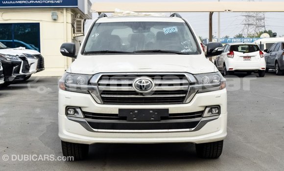 Buy Import Toyota Land Cruiser White Car in Import - Dubai in Ayeyarwady Buy Import Toyota Land Cruiser White Car in Import - Dubai in Ayeyarwady