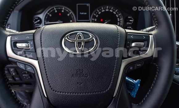 Buy Import Toyota Land Cruiser White Car in Import - Dubai in Ayeyarwady Buy Import Toyota Land Cruiser White Car in Import - Dubai in Ayeyarwady