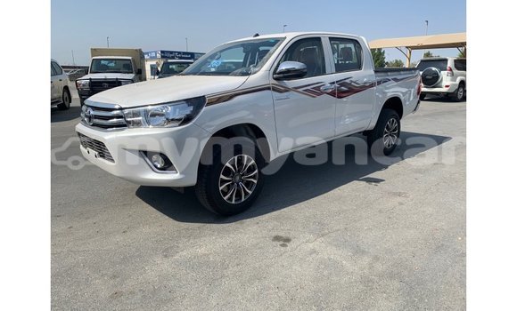 Buy Import Toyota Hilux White Car in Import - Dubai in Ayeyarwady Buy Import Toyota Hilux White Car in Import - Dubai in Ayeyarwady