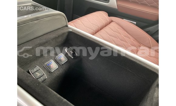 Buy Import Toyota Land Cruiser Black Car in Import - Dubai in Ayeyarwady Buy Import Toyota Land Cruiser Black Car in Import - Dubai in Ayeyarwady