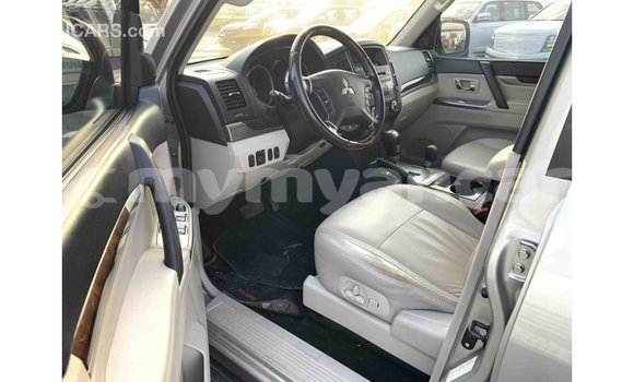 Buy Import Mitsubishi Pajero Other Car in Import - Dubai in Ayeyarwady Buy Import Mitsubishi Pajero Other Car in Import - Dubai in Ayeyarwady