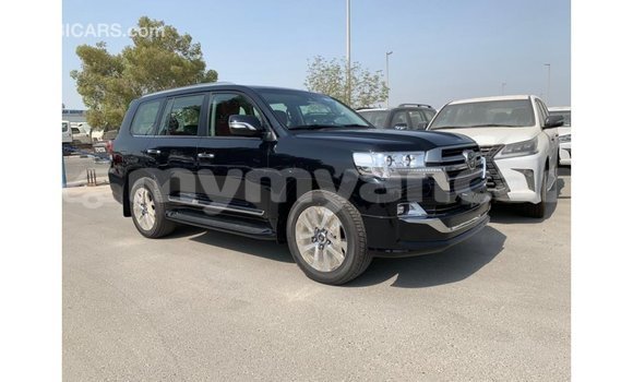 Buy Import Toyota Land Cruiser Red Car in Import - Dubai in Ayeyarwady Buy Import Toyota Land Cruiser Red Car in Import - Dubai in Ayeyarwady