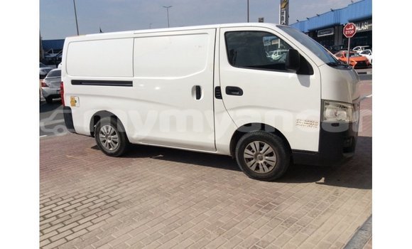 Acheter Import Utilitaire Nissan Evalia Blanc à Import - Dubai, #<Region:0x000000000c5121b8>