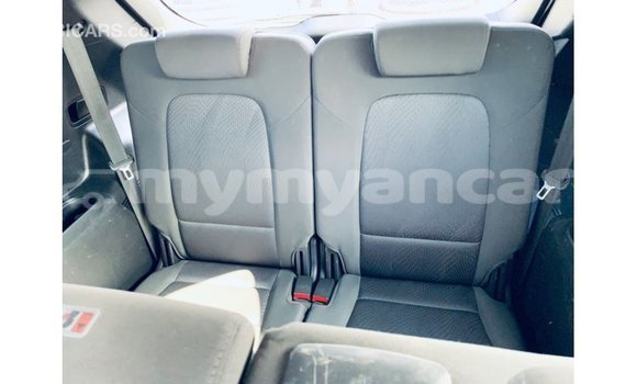 Buy Import Hyundai Santa Fe White Car in Import - Dubai in Ayeyarwady Buy Import Hyundai Santa Fe White Car in Import - Dubai in Ayeyarwady