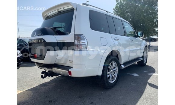 Buy Import Mitsubishi Pajero White Car in Import - Dubai in Ayeyarwady Buy Import Mitsubishi Pajero White Car in Import - Dubai in Ayeyarwady