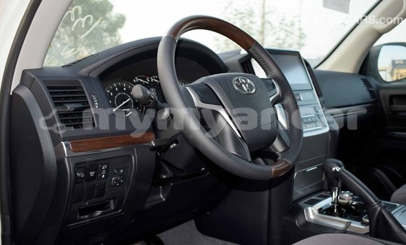 Buy Import Toyota Land Cruiser Other Car in Import - Dubai in Ayeyarwady Buy Import Toyota Land Cruiser Other Car in Import - Dubai in Ayeyarwady