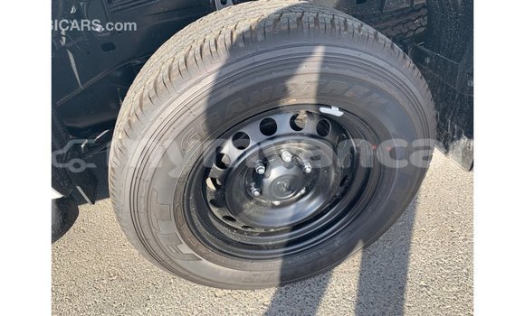 Buy Import Toyota Hilux White Car in Import - Dubai in Ayeyarwady Buy Import Toyota Hilux White Car in Import - Dubai in Ayeyarwady