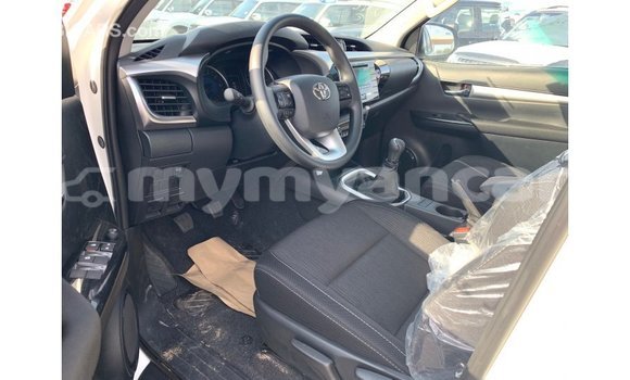 Buy Import Toyota Hilux White Car in Import - Dubai in Ayeyarwady Buy Import Toyota Hilux White Car in Import - Dubai in Ayeyarwady