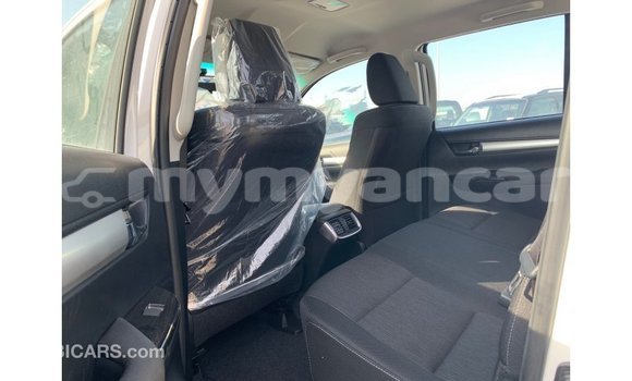Buy Import Toyota Hilux White Car in Import - Dubai in Ayeyarwady Buy Import Toyota Hilux White Car in Import - Dubai in Ayeyarwady