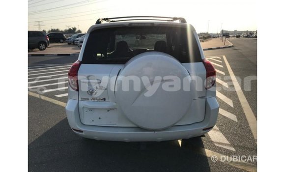 Buy Import Toyota 4Runner White Car in Import - Dubai in Ayeyarwady Buy Import Toyota 4Runner White Car in Import - Dubai in Ayeyarwady