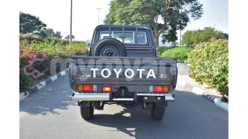 Big with watermark toyota land cruiser ayeyarwady import dubai 1702