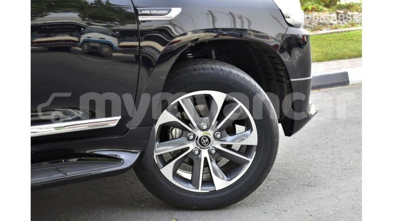Big with watermark toyota land cruiser ayeyarwady import dubai 1707