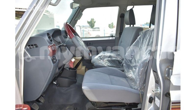 Big with watermark toyota land cruiser ayeyarwady import dubai 1708