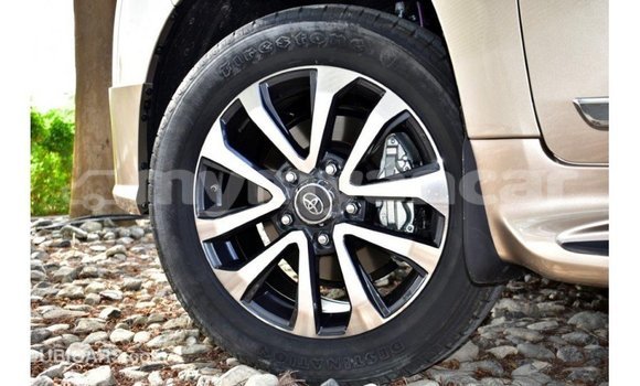 Buy Import Toyota Land Cruiser Other Car in Import - Dubai in Ayeyarwady Buy Import Toyota Land Cruiser Other Car in Import - Dubai in Ayeyarwady