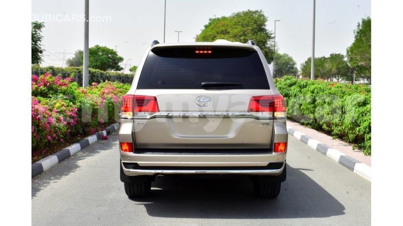 Big with watermark toyota land cruiser ayeyarwady import dubai 1710