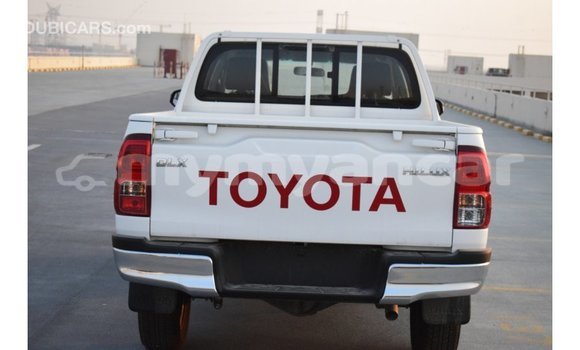 Buy Import Toyota Hilux White Car in Import - Dubai in Ayeyarwady Buy Import Toyota Hilux White Car in Import - Dubai in Ayeyarwady
