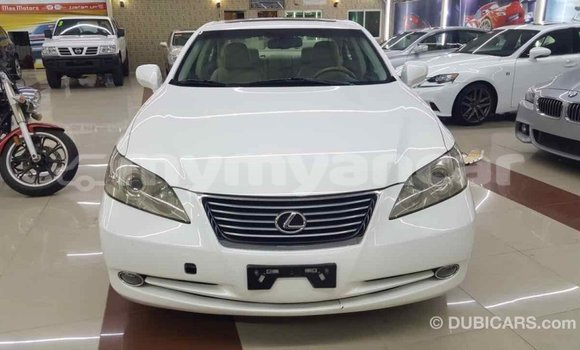 သွင်းကုန် Lexus ES White ကား Import - Dubai Ayeyarwady သွင်းကုန် Lexus ES White ကား Import - Dubai Ayeyarwady