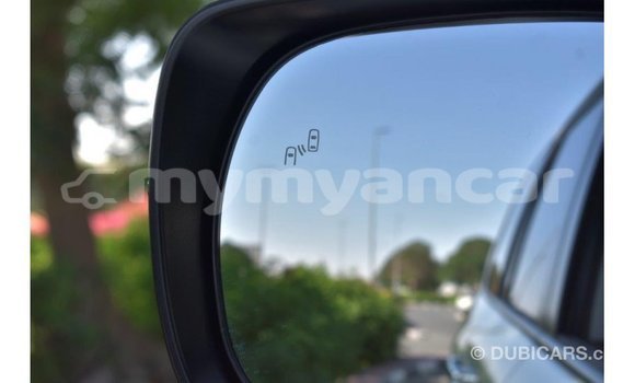 Acheter Import Voiture Toyota Land Cruiser Blanc à Import - Dubai, #<Region:0x000000000c5121b8> Acheter Import Voiture Toyota Land Cruiser Blanc à Import - Dubai, #<Region:0x000000000c5121b8>