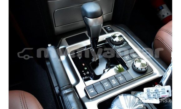 Acheter Import Voiture Toyota Land Cruiser Blanc à Import - Dubai, #<Region:0x000000000c5121b8> Acheter Import Voiture Toyota Land Cruiser Blanc à Import - Dubai, #<Region:0x000000000c5121b8>