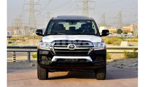 Buy Import Toyota Land Cruiser Black Car in Import - Dubai in Ayeyarwady Buy Import Toyota Land Cruiser Black Car in Import - Dubai in Ayeyarwady