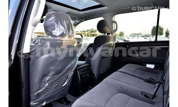 Buy Import Toyota Land Cruiser Black Car in Import - Dubai in Ayeyarwady Buy Import Toyota Land Cruiser Black Car in Import - Dubai in Ayeyarwady